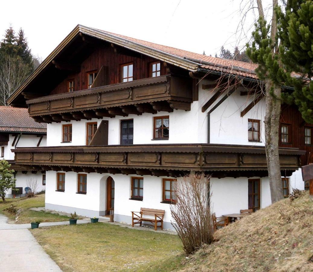 Ferienwohnung Wanderlust Хауценберг Екстериор снимка